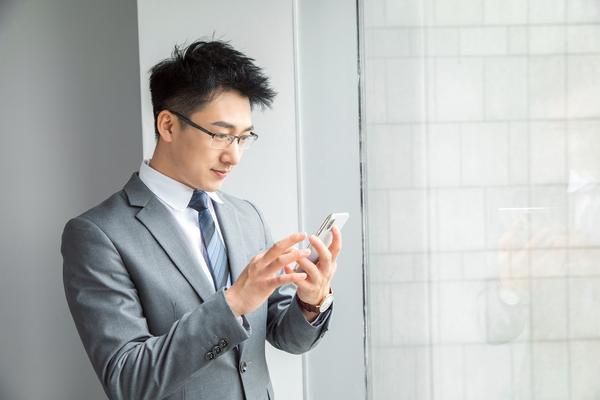 《手机盲盒：揭秘虚假宣传背后的真相》 图1