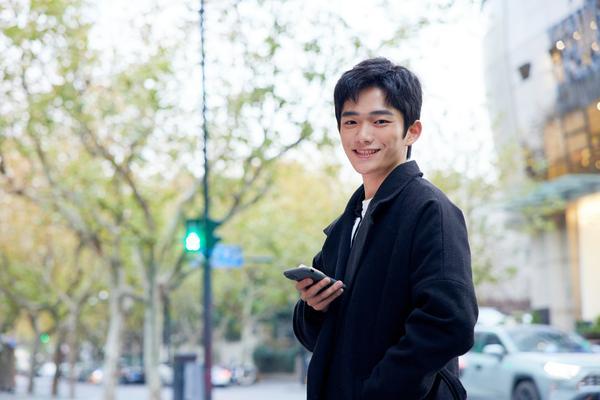 《手机虚假宣传会降价吗？真相大揭秘》 图2