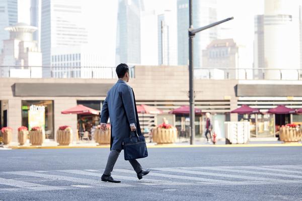 《创业与上班：如何平衡事业与生活的双重挑战》 图2