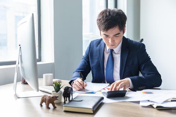 工作业绩显著，企业依法终止劳动合同 图2