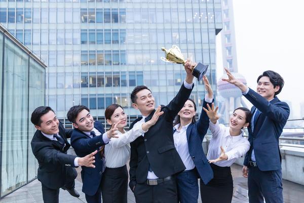 员工提前终止合同赔偿标准及流程图1