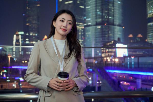 户外广告违约责任:探究解决方案 图2