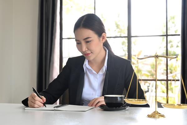 承包人终止合同违约金的法律规定与司法实践 图2