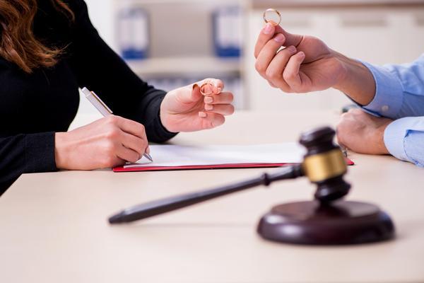 合同效力是否主动审查？法院审判中的义务与实践 图2