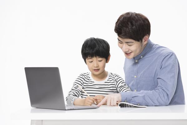 《敢于承诺的男孩：用证明好男孩的品质》 图1
