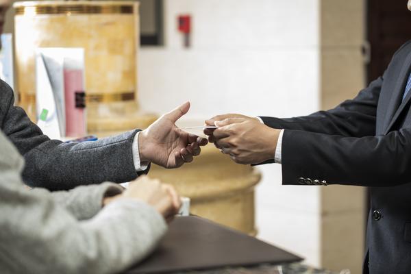 揭示投资机构协助虚假宣传黑幕，保障投资者权益图1