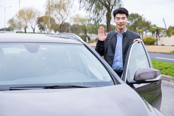 交通法规致人重伤：惊心动魄的案例解析 图2