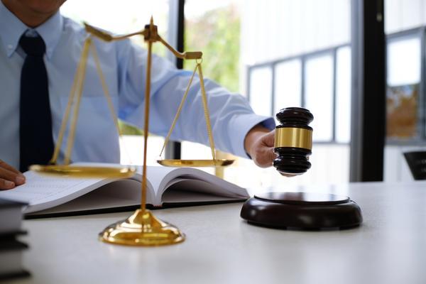 法务严谨审核履行合同-法律实务中的核心要素与操作规范 图2