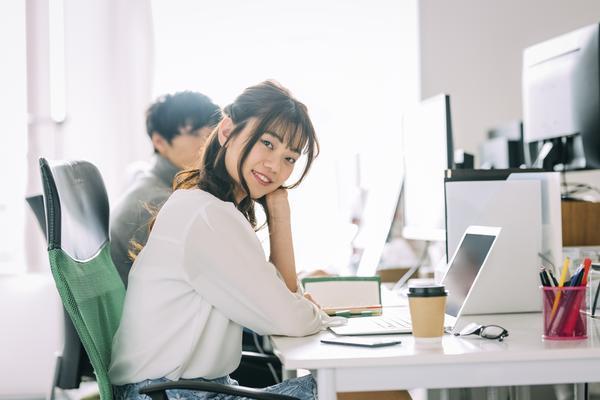 《烧红布的：一段关于婚姻与承诺的故事》 图2