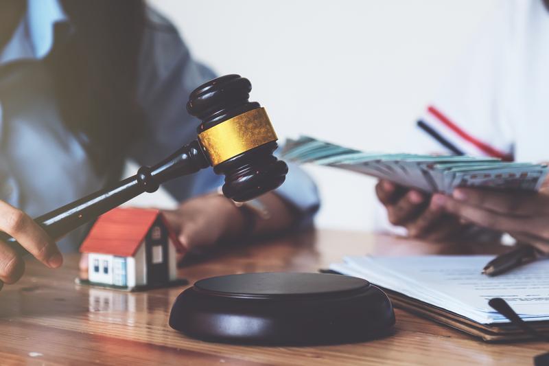 商铺买卖合同纠纷怎么解决：法律途径与注意事项 图2