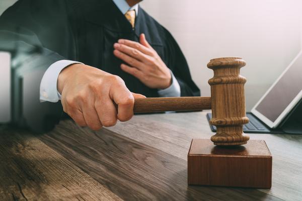 共同犯罪与正当防卫的典型案例分析及法律适用 图2