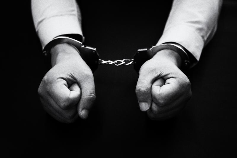 杀死双亲被判死缓刑的典型案例分析