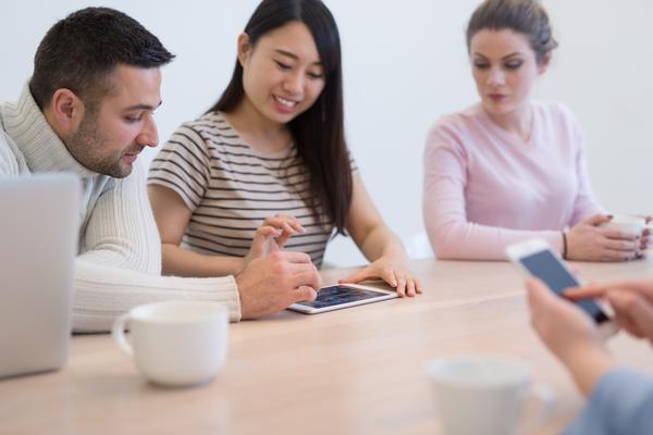 中国劳动法中女性退休年龄规定|劳动合同终止标准 图1