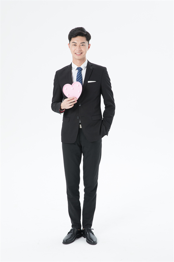 男方装修风格:打造温馨婚礼殿堂图1